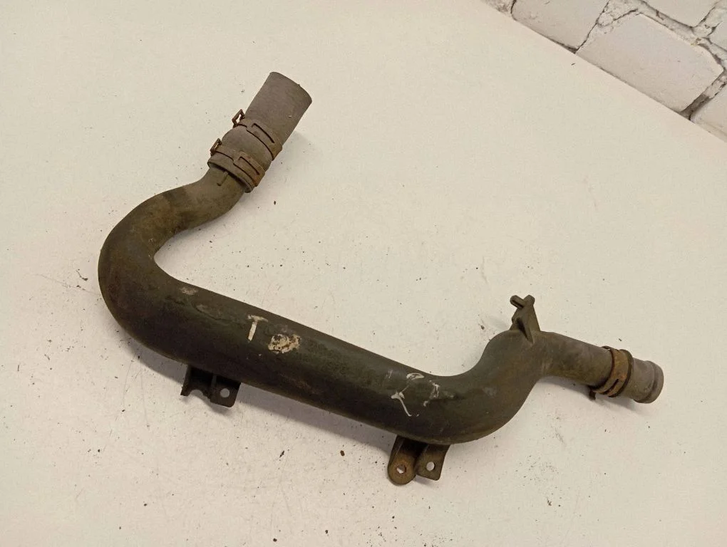 Engine coolant pipe/hose 7H0121065C
