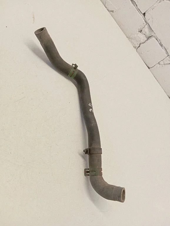 Engine coolant pipe/hose 701819373A