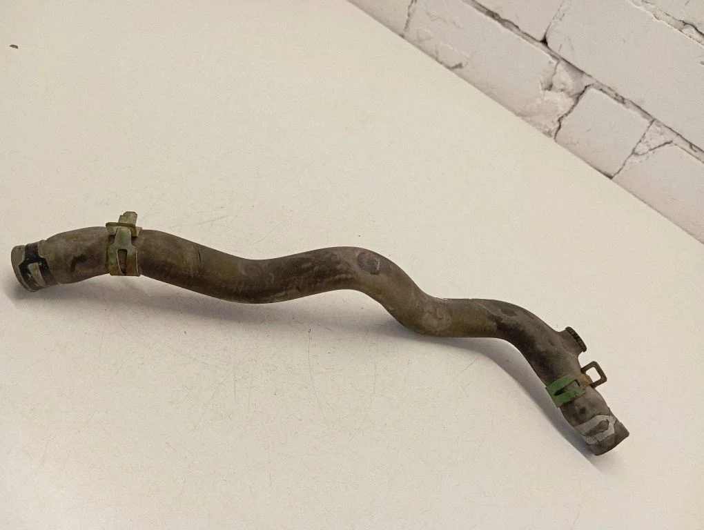 Engine coolant pipe/hose 701819373F