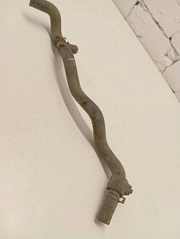 Engine coolant pipe/hose – Volkswagen Transporter - Caravelle T4 (1991-2003)