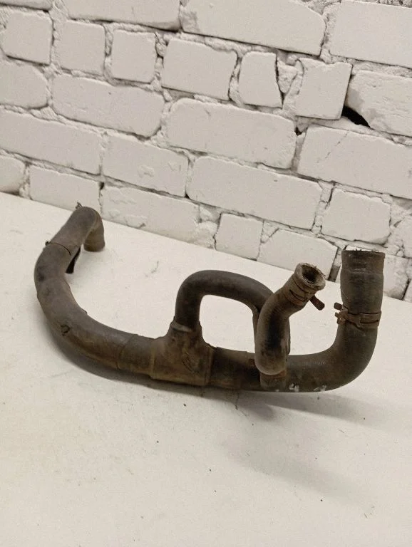 Engine coolant pipe/hose 044121101L