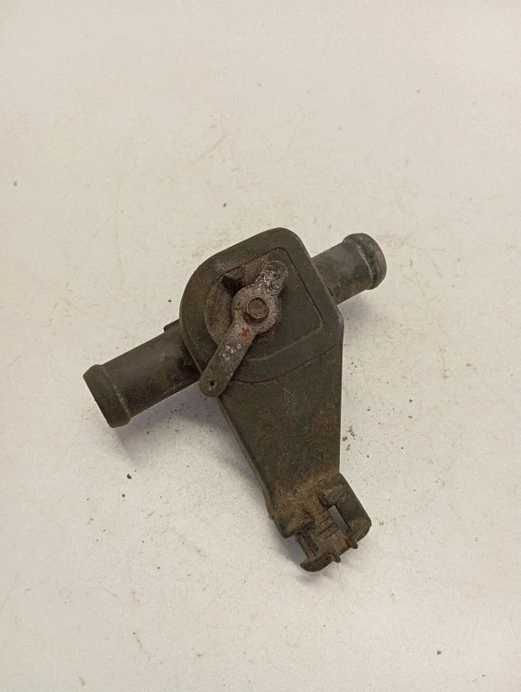 Engine coolant pipe/hose 701819809D