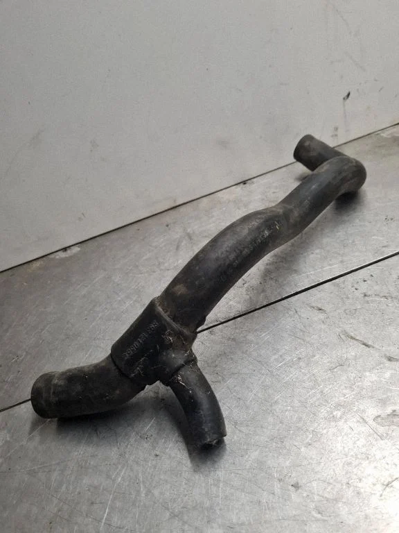 Motora dzesēšanas caurule (-es)/šļūtene (-es) 893121055C