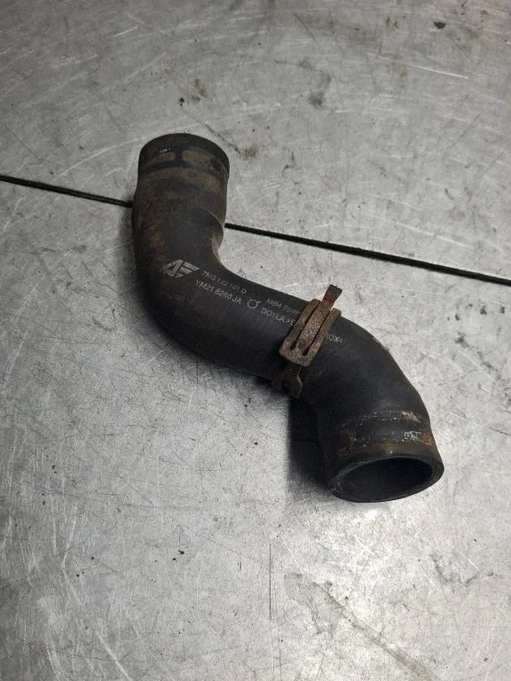 Engine coolant pipe/hose 7M3122101D