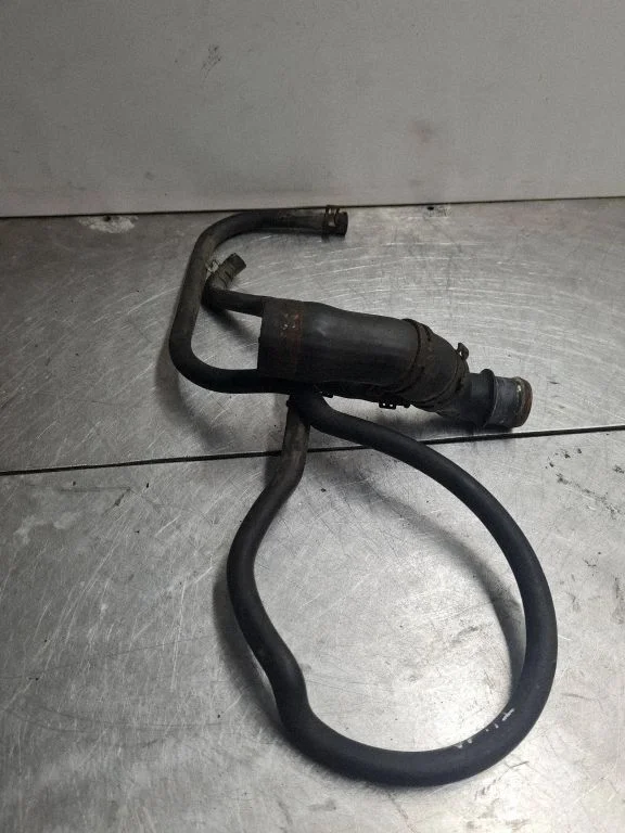 Variklio aušinimo vamzdelis (-ai)/ žarna (-os)