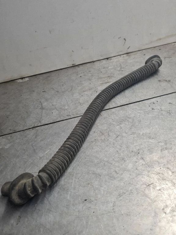 Engine coolant pipe/hose 701971840A
