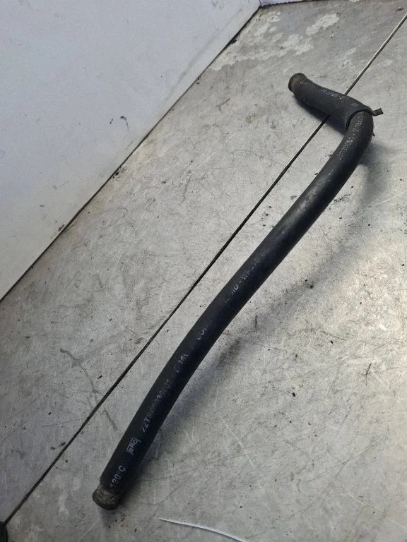 Engine coolant pipe/hose C000015948