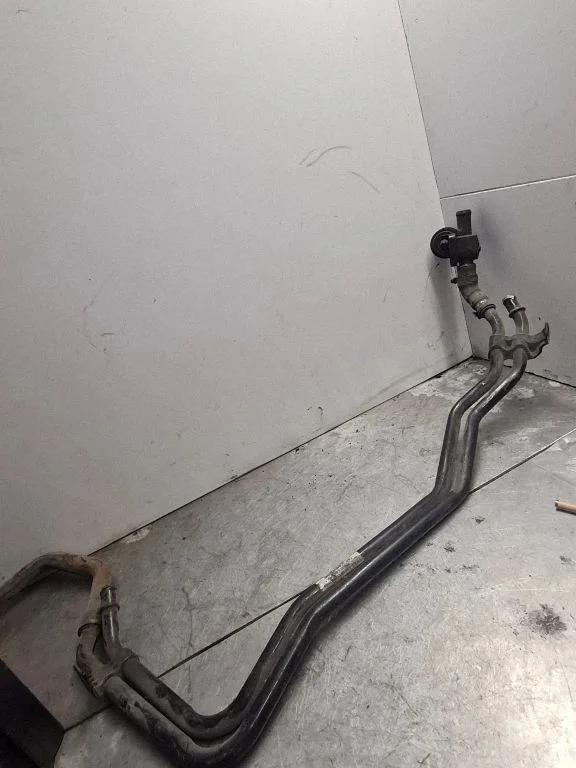 Przewody układu chłodzenia silnika 701615609G