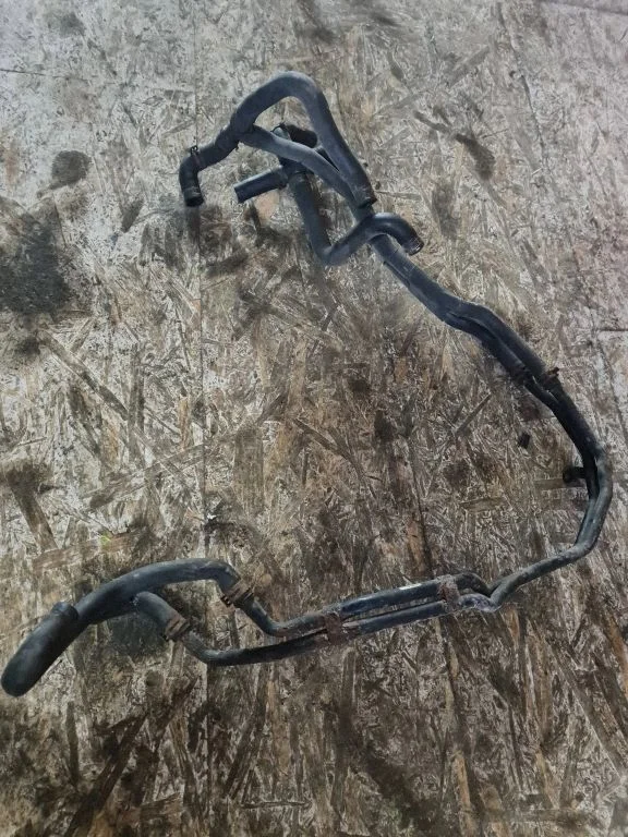 Engine coolant pipe/hose 7H0121086E