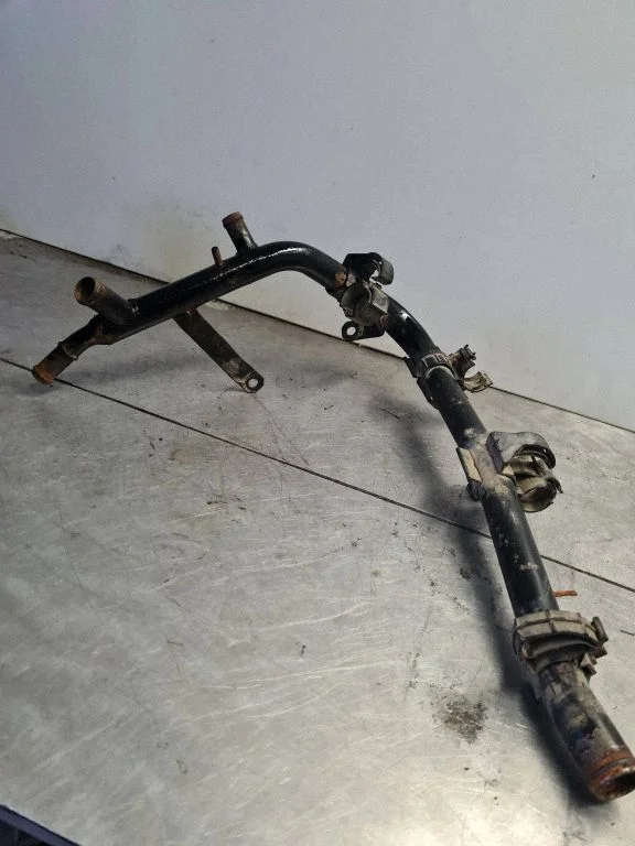 Engine coolant pipe/hose 074121065J
