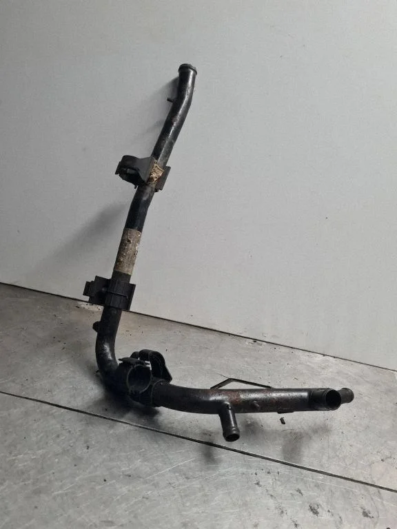 Przewody układu chłodzenia silnika 074121065AE