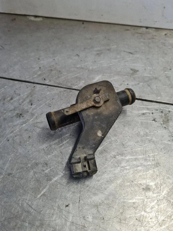 Engine coolant pipe/hose 701810809C