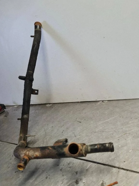 Engine coolant pipe/hose 074121065B