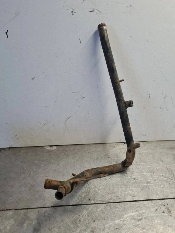 Przewody układu chłodzenia silnika 074121065C