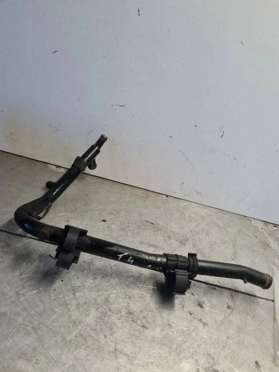 Engine coolant pipe/hose 074121065