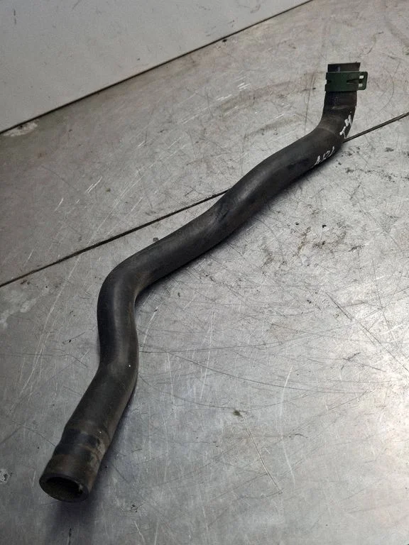 Engine coolant pipe/hose 701819373L