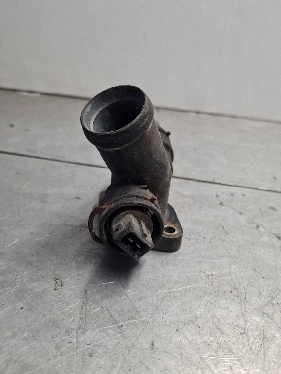 Engine coolant pipe/hose 074121132