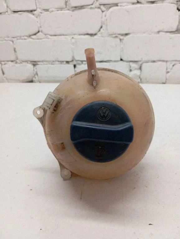 Coolant expansion tank/reservoir 701121407C