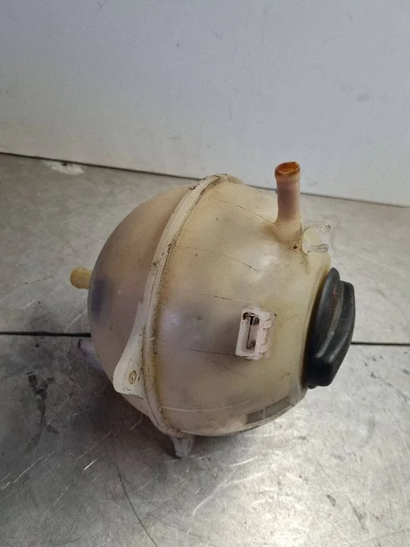 Coolant expansion tank/reservoir 701121407B