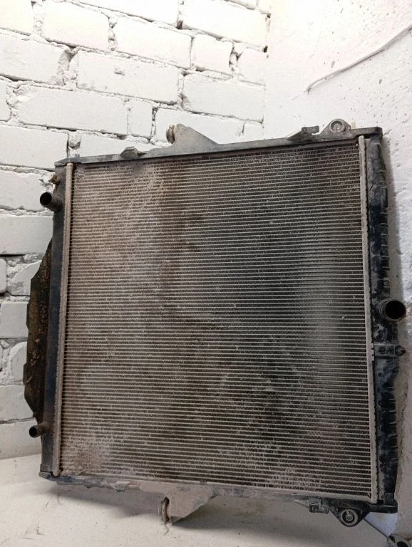 Dzesēšanas šķidruma radiators AB398C342AF