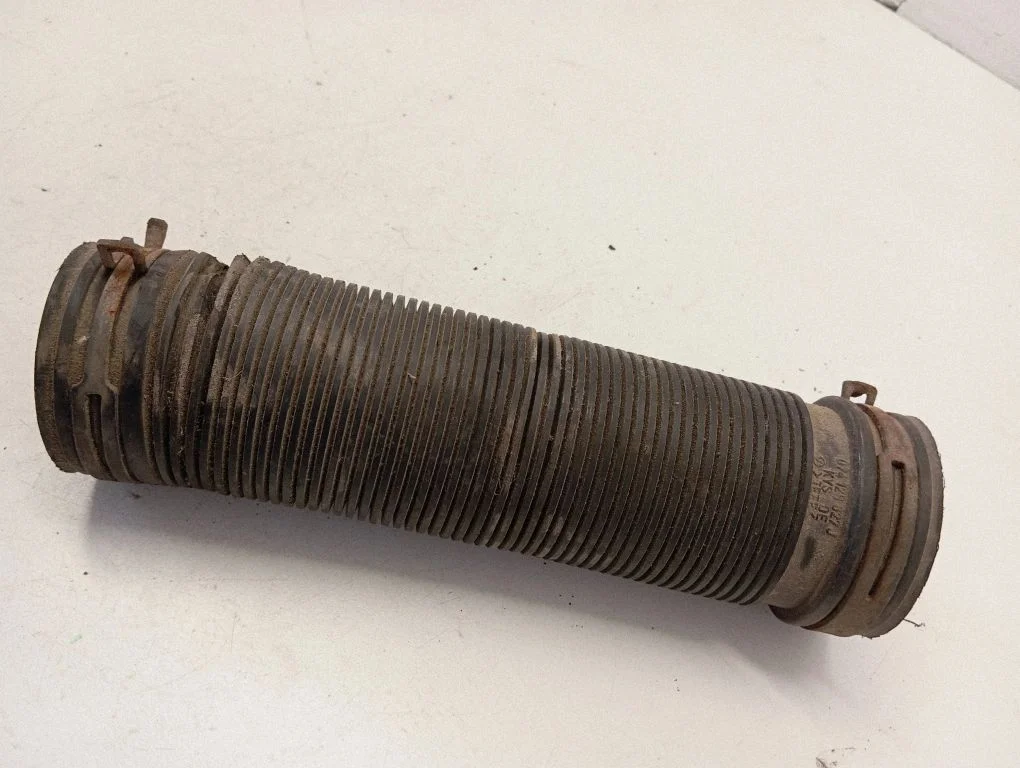 Intercooler hose/pipe 074129627J