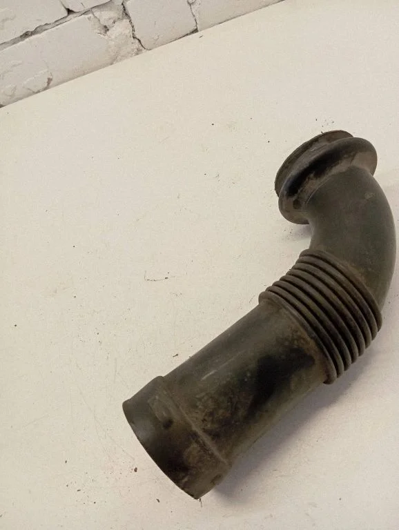 Intercooler hose/pipe A0009901651