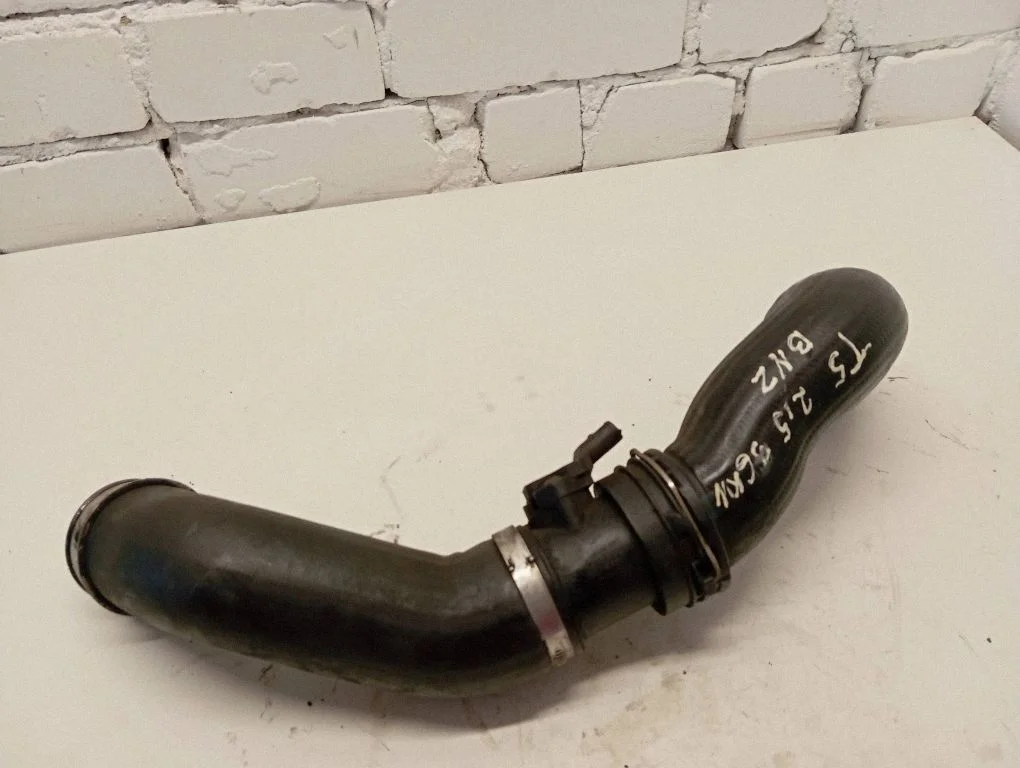 Intercooler hose/pipe 7H0145941B