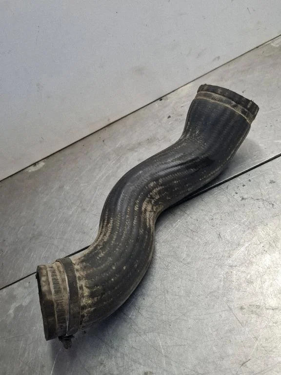 Intercooler hose/pipe