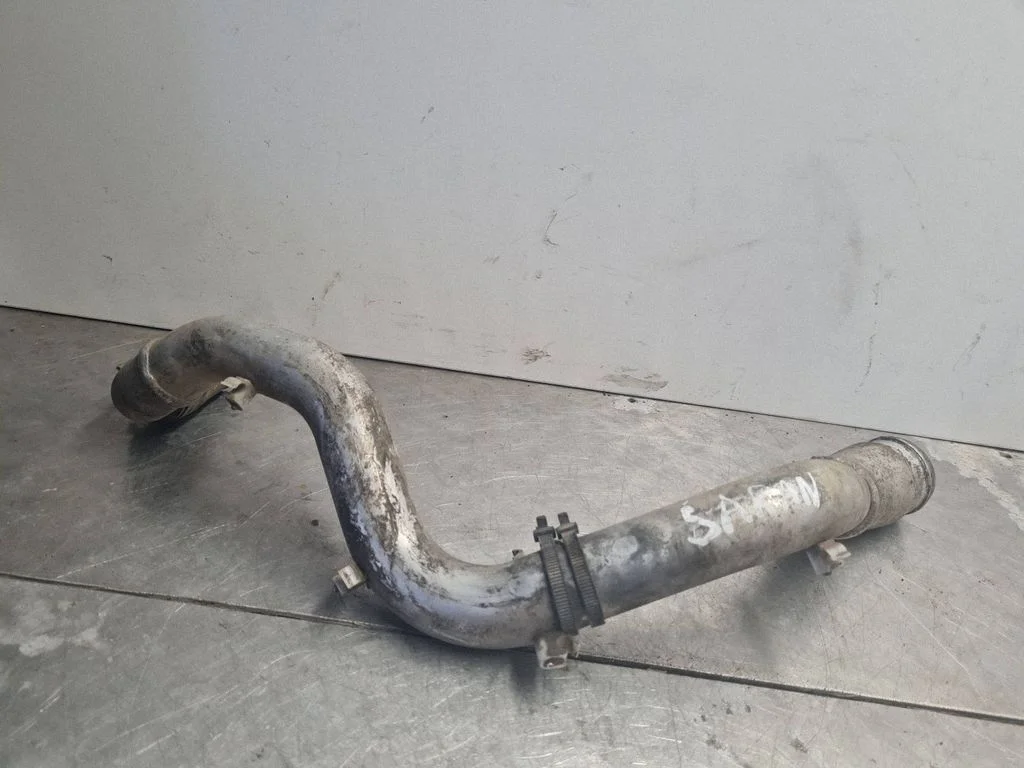 Intercooler hose/pipe