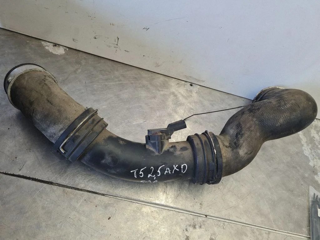 Intercooler hose/pipe 038906051C