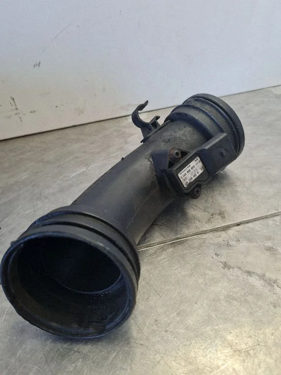 Intercooler hose/pipe 7H0145955