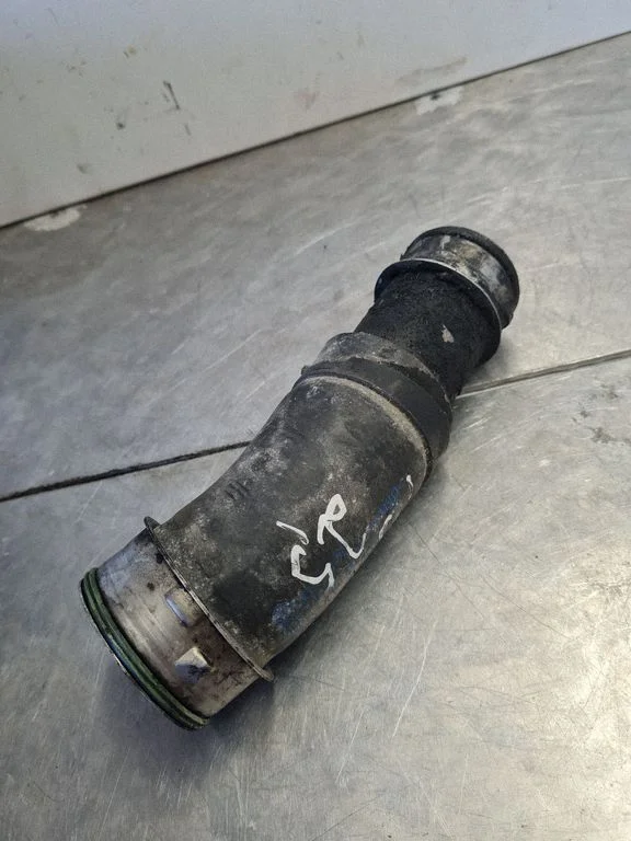 Intercooler hose/pipe 7H0145555