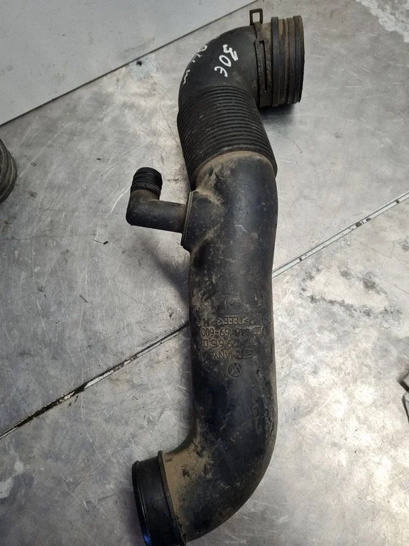 Vahejahuti voolik (-ud)/ toru (-d) – Volkswagen Transporter - Caravelle T5 (2003-2015)