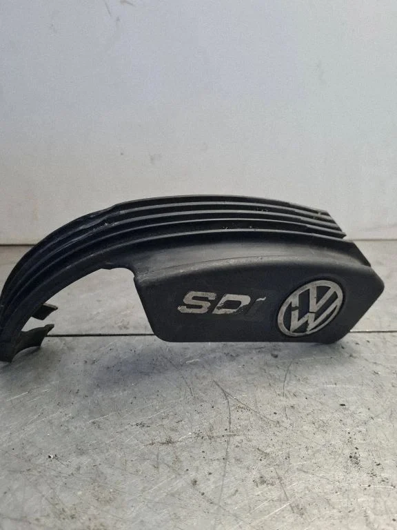 Osłona silnika (pokrywa) – Volkswagen Jetta III (1992-1999)