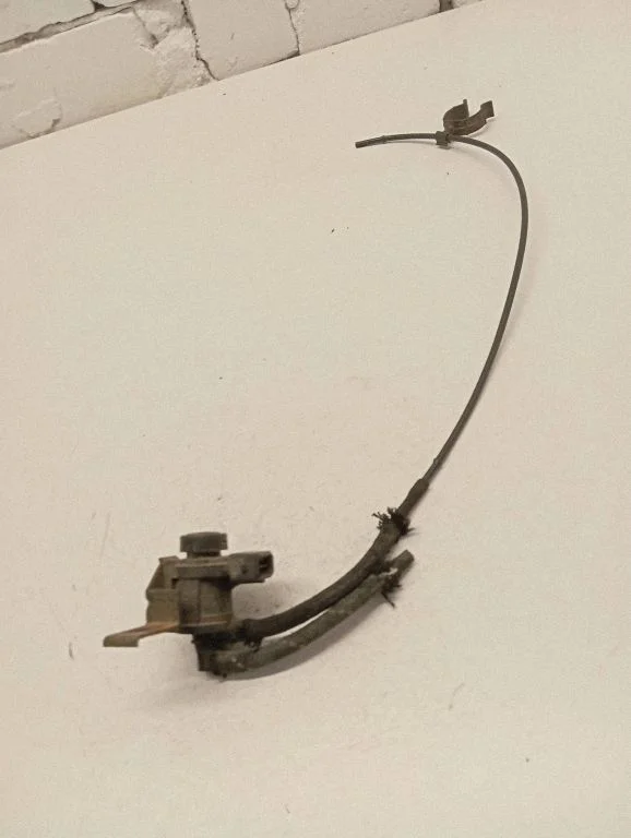 Turbo solenoid valve 701906287B