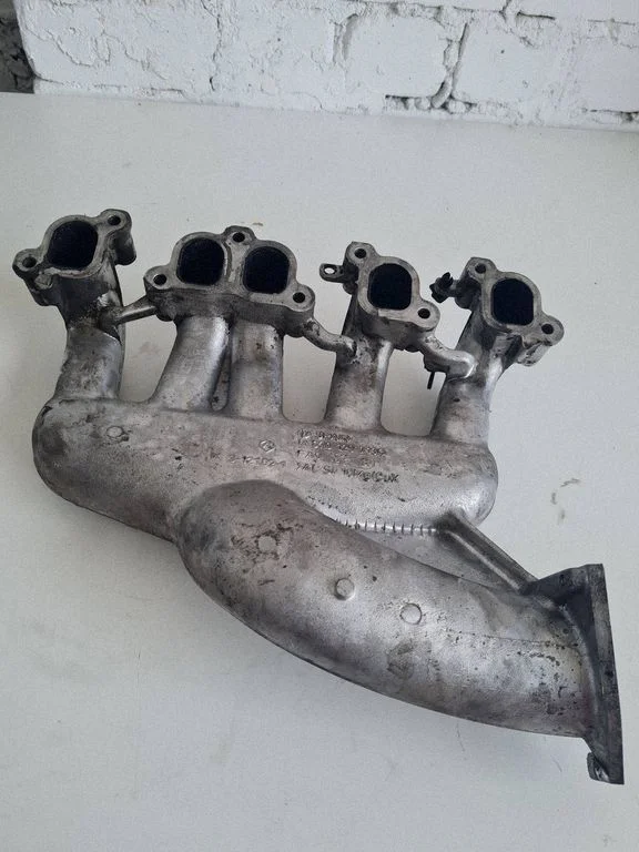 Intake manifold 070129713Q