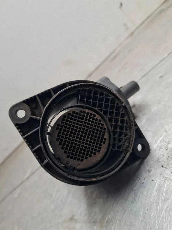 Mass air flow meter – Volkswagen Transporter - Caravelle T4 (1991-2003)
