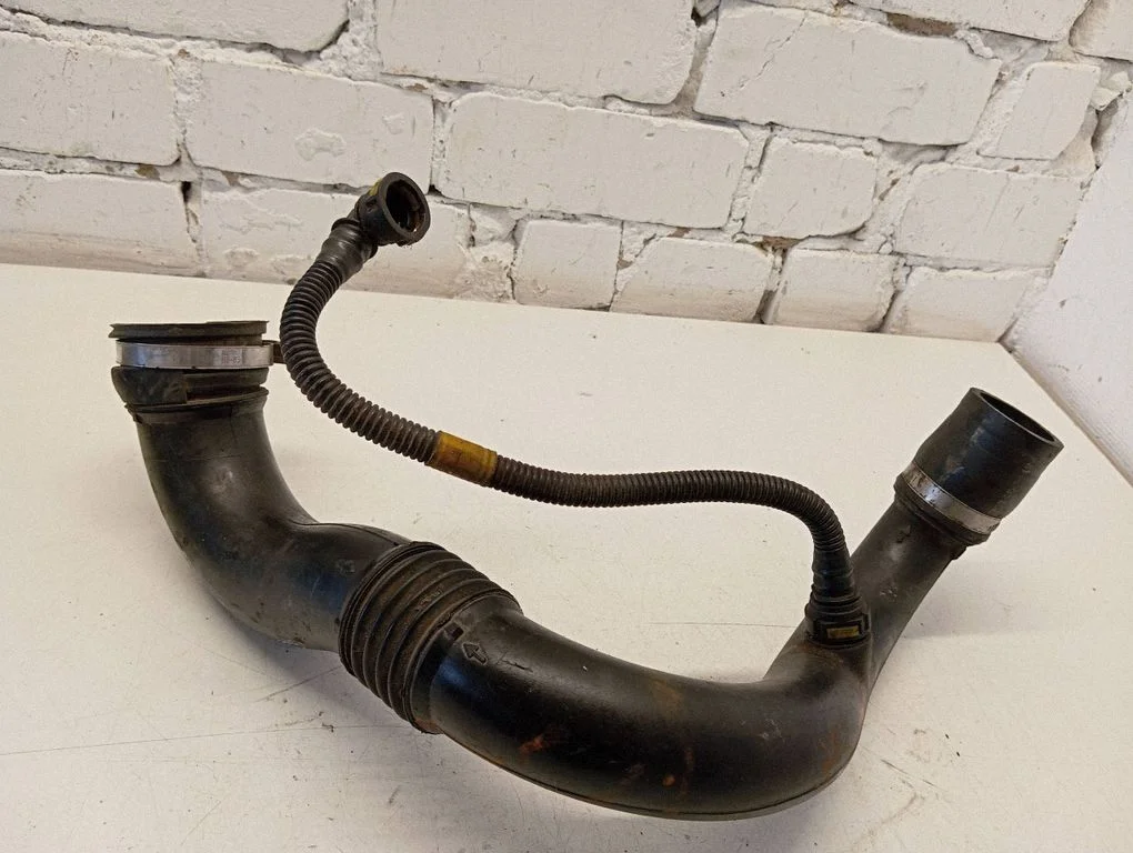 Õhu sisselaske voolik (-ud)/ toru (-d) – Renault Espace III (1997-2003)