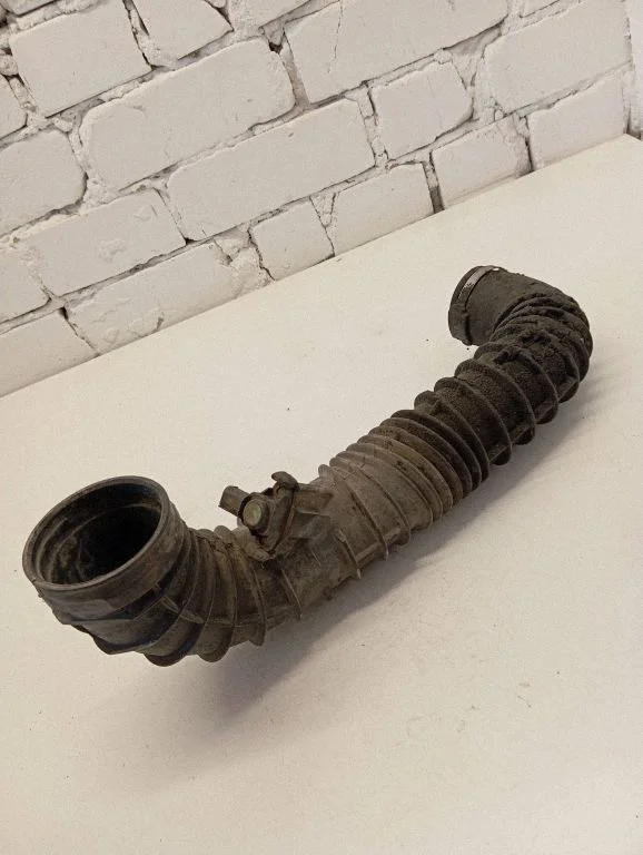 Air intake hose/pipe A6395282582