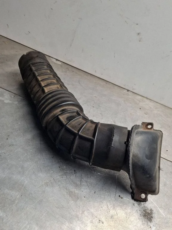 Air intake hose/pipe 1307016080