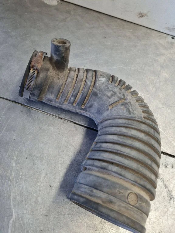 Air intake hose/pipe A9015280307