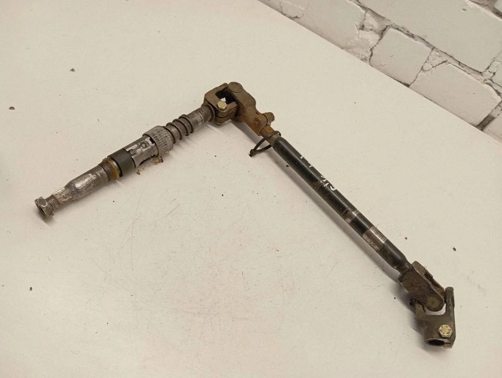Steering column universal joint 19149955D