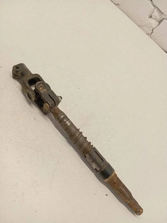 Steering column universal joint 19149955D