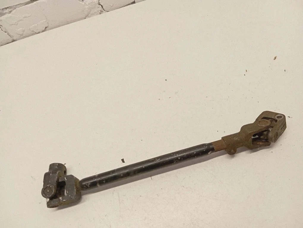 Steering column universal joint 19149955D
