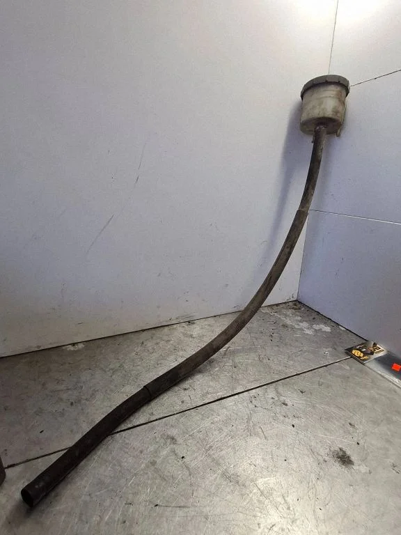 Roolivõimendi vedelikupaak 701422373A