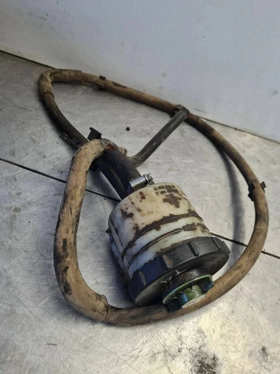 Power steering fluid tank/reservoir 701422373A