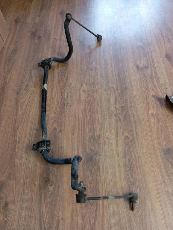 Priekšējais stabilizators – priekšējā