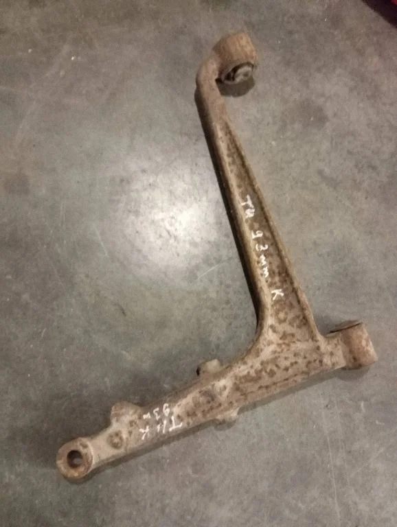 Front lower control arm/wishbone – Volkswagen Transporter - Caravelle T4 (1991-2003)
