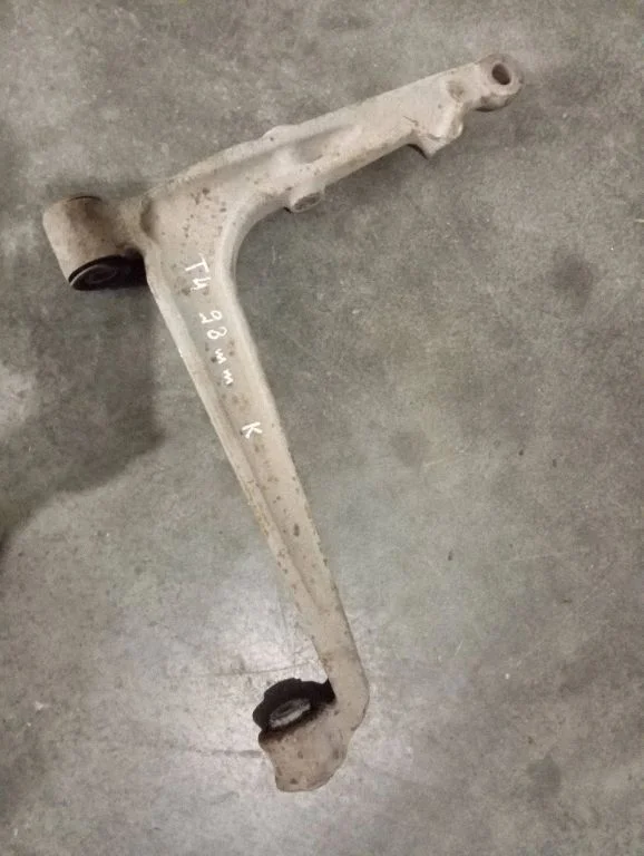 Front lower control arm/wishbone – Volkswagen Transporter - Caravelle T4 (1991-2003)