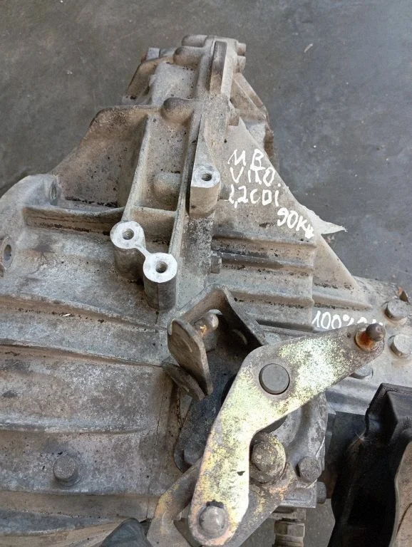 Manualna skrzynia biegów 5-biegowa A6382601100